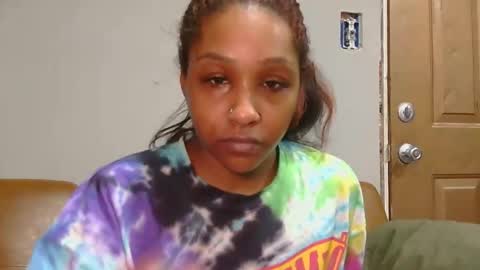 Snapshot of atirahcali chatting on 14, 11, 2025 AtirahCali online show from 14, 11, 2025