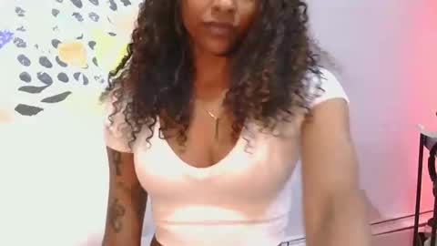 Snapshot of atirahcali chatting on 24, 4, 2026 AtirahCali online show from 24, 4, 2026