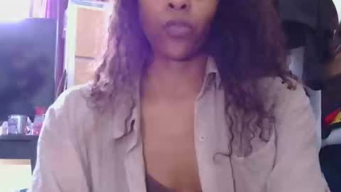 Snapshot of atirahcali chatting on 3, 5, 2026 AtirahCali online show from 3, 5, 2026