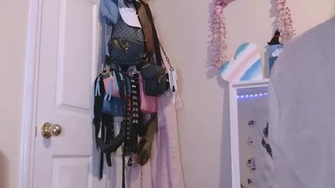 Snapshot of atirahcali chatting on 4, 5, 2026 AtirahCali online show from 4, 5, 2026