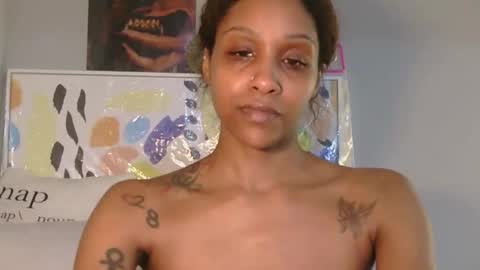 Snapshot of atirahcali chatting on 6, 6, 2026 AtirahCali online show from 6, 6, 2026