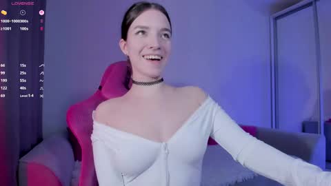Snapshot of atomsyvuu chatting on 29, 5, 2026 Tilda or Tilly online show from 29, 5, 2026