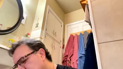 atozzzz online show from 4, 4, 2026