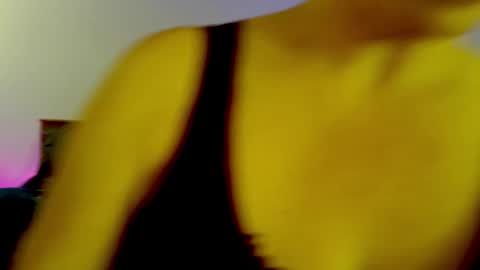 Snapshot of aubreeskinkyplayroom chatting on 4, 11, 2025 Aubree Shae online show from 4, 11, 2025