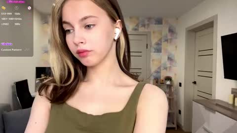 Snapshot of audiedelorbe chatting on 15, 3, 2026 Jolyn online show from 15, 3, 2026