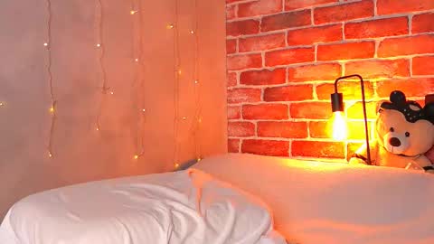 Snapshot of audirs7_s chatting on 9, 10, 2025 Sarah Doll online show from 9, 10, 2025