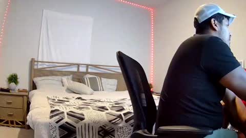 AudriMauri online show from 1, 2, 2025