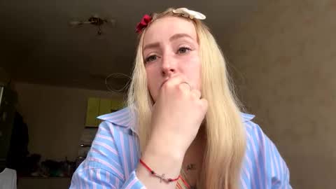 Snapshot of audrystwart chatting on 17, 9, 2025 Amy online show from 17, 9, 2025