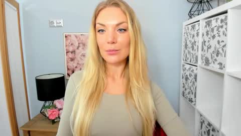 Snapshot of aullorasensual chatting on 27, 1, 2025 AulloraSensual online show from 27, 1, 2025