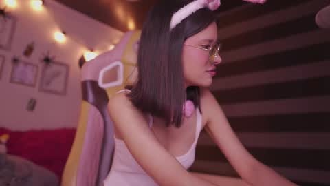 aura_rouss online show from 30, 10, 2025