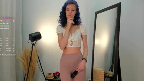 Lana online show from 4, 10, 2025