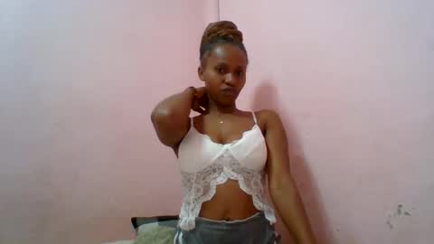 Snapshot of aurelia107 chatting on 6, 6, 2026 aurelia107 online show from 6, 6, 2026