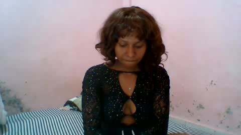 Snapshot of aurelia107 chatting on 12, 7, 2026 aurelia107 online show from 12, 7, 2026