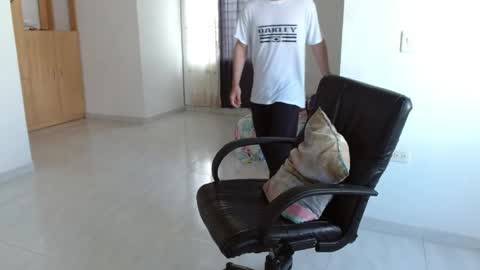 Snapshot of aureliv1 chatting on 14, 4, 2026 Aureliano online show from 14, 4, 2026