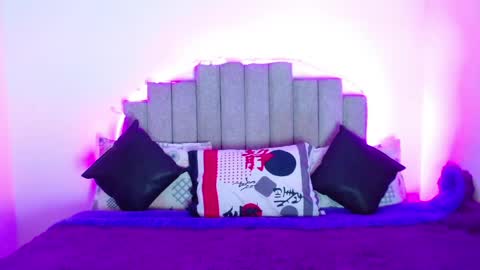 Snapshot of aurimelvalentina chatting on 8, 5, 2026 aurimel valentina online show from 8, 5, 2026