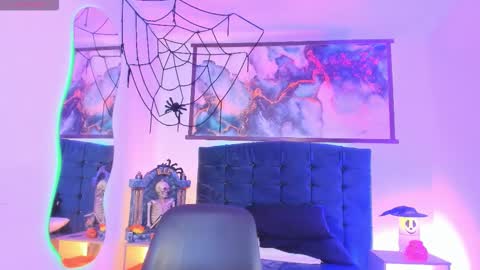 Aurora  online show from 1, 11, 2025