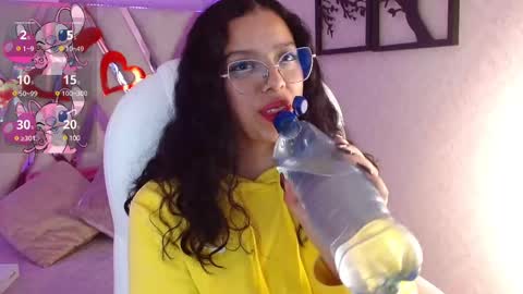 Snapshot of aurora_brown chatting on 1, 3, 2025 Aurora online show from 1, 3, 2025