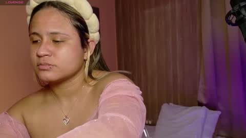 aurora_collins08 online show from 20, 2, 2025