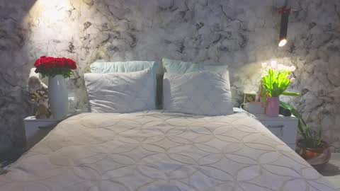 Snapshot of aurora_golden chatting on 13, 3, 2026 Kate online show from 13, 3, 2026