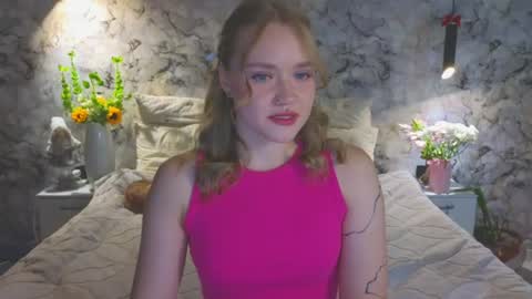 Snapshot of aurora_golden chatting on 13, 7, 2026 Kate online show from 13, 7, 2026