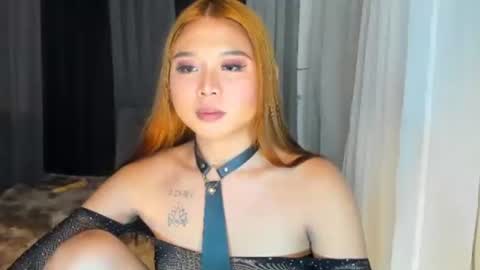 Snapshot of aurora_hera chatting on 19, 10, 2025 Kate online show from 19, 10, 2025