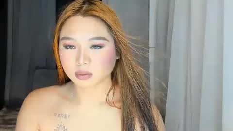 Snapshot of aurora_hera chatting on 27, 10, 2025 Kate online show from 27, 10, 2025