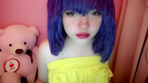 Snapshot of aurora_more chatting on 27, 5, 2026 cute online show from 27, 5, 2026