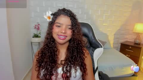 Snapshot of aurora_rodriguez chatting on 25, 10, 2025 aurora_rodriguez online show from 25, 10, 2025