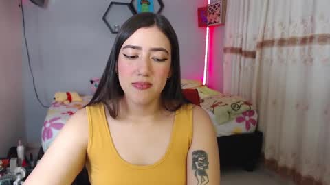 Snapshot of aurora_shy_ chatting on 8, 2, 2025 Aurora online show from 8, 2, 2025