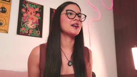 Snapshot of aurorabeck chatting on 11, 5, 2026 Aurora online show from 11, 5, 2026