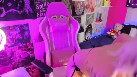 Snapshot of aurorachann chatting on 6, 10, 2025 aurorachann online show from 6, 10, 2025