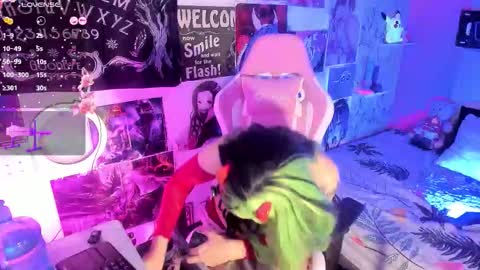 Snapshot of aurorachann chatting on 8, 10, 2025 aurorachann online show from 8, 10, 2025