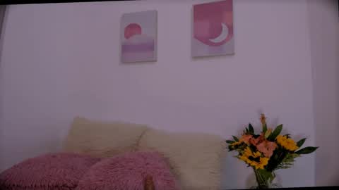 Aurora Ponce online show from 25, 9, 2025