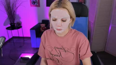 Snapshot of aurorawrenfield chatting on 8, 1, 2026 aurorawrenfield online show from 8, 1, 2026