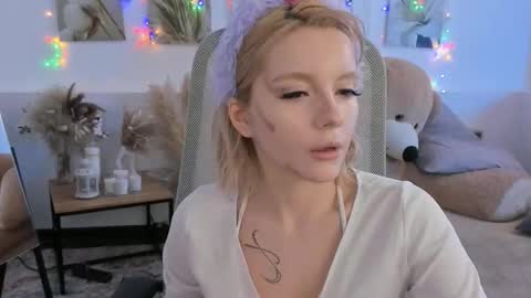 Snapshot of aurorawrenfield chatting on 26, 2, 2026 aurorawrenfield online show from 26, 2, 2026