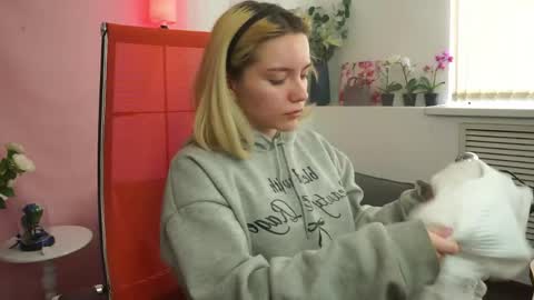 Snapshot of aurorawrenfield chatting on 25, 4, 2026 aurorawrenfield online show from 25, 4, 2026