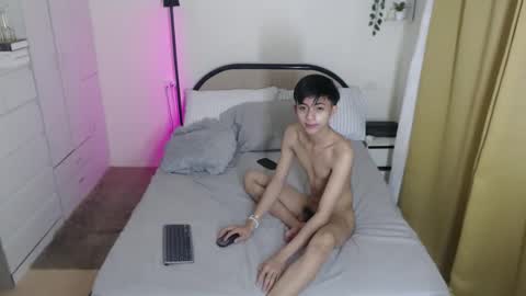 Snapshot of aus_thin02 chatting on 20, 10, 2025 Austin online show from 20, 10, 2025