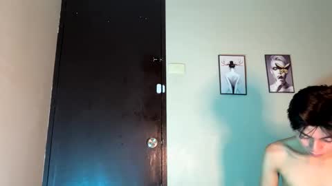 Snapshot of aus_thin02 chatting on 20, 11, 2025 Austin online show from 20, 11, 2025