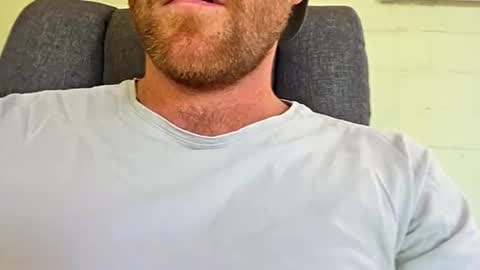 Snapshot of aussie_dadbod101 chatting on 15, 10, 2025 aussie_dadbod101 online show from 15, 10, 2025