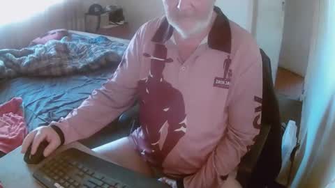 Snapshot of aussiebaker chatting on 30, 5, 2026 aussiebaker online show from 30, 5, 2026