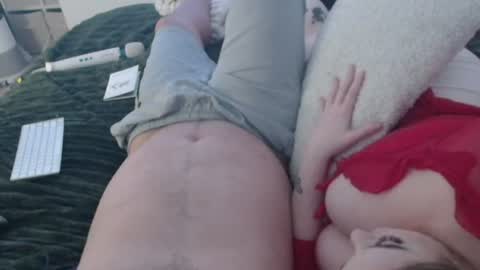aussiecouple101798558 online show from 27, 6, 2026