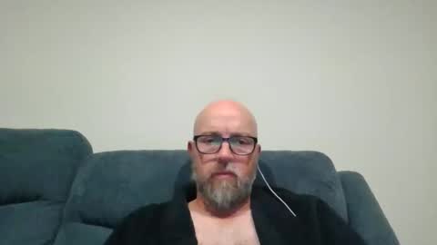 Snapshot of aussieguy73 chatting on 25, 10, 2025 aussieguy73 online show from 25, 10, 2025