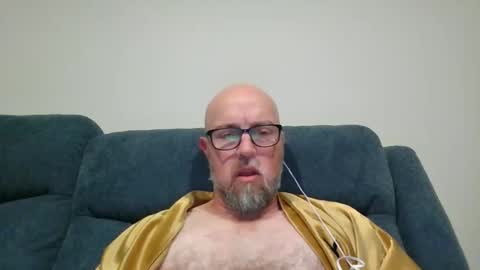 Snapshot of aussieguy73 chatting on 1, 11, 2025 aussieguy73 online show from 1, 11, 2025