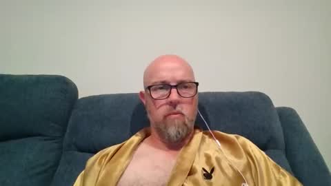 Snapshot of aussieguy73 chatting on 15, 11, 2025 aussieguy73 online show from 15, 11, 2025