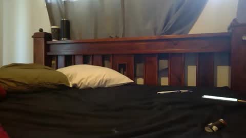 Snapshot of aussielovingxxx chatting on 9, 12, 2024 Milf4u online show from 9, 12, 2024