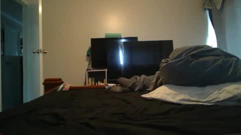 Snapshot of aussielovingxxx chatting on 11, 12, 2024 Milf4u online show from 11, 12, 2024