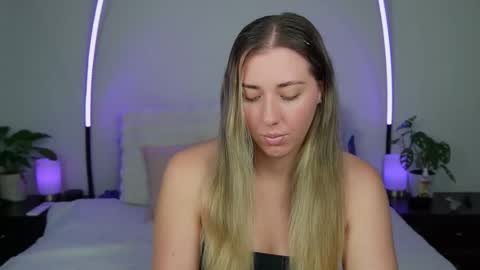 aussielulu online show from 8, 10, 2025