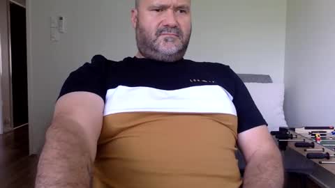 Snapshot of austbuts chatting on 8, 2, 2025 austbuts online show from 8, 2, 2025