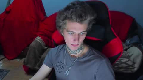 Snapshot of austen_milker chatting on 22, 10, 2025 Austen online show from 22, 10, 2025