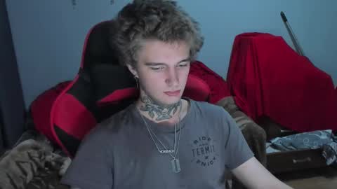 Snapshot of austen_milker chatting on 30, 10, 2025 Austen online show from 30, 10, 2025